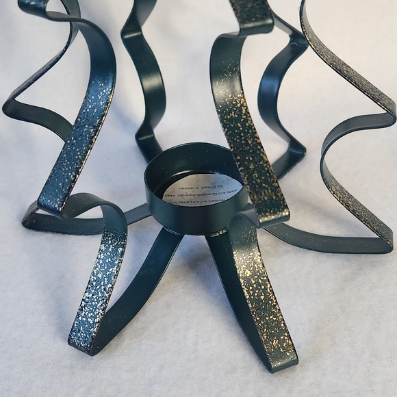 Metal Christmas Tree Tea Light Candle Holder - Picture 2 of 7